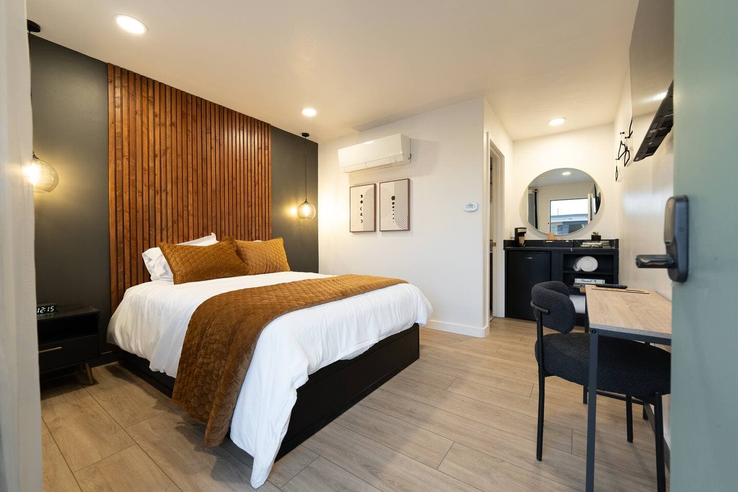 Queen Room